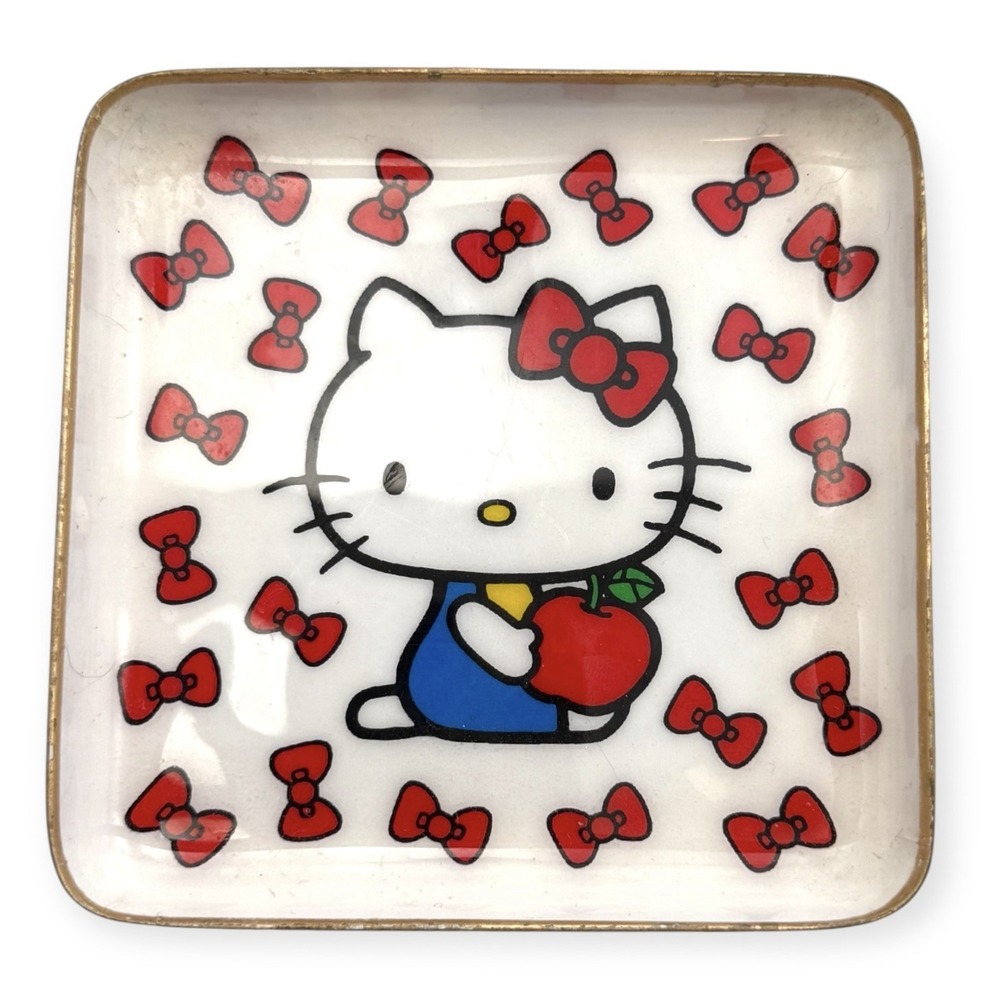 Sanrio Hello Kitty World Market‎ Geisha Trinket Trays Magnets and Pins Bundle